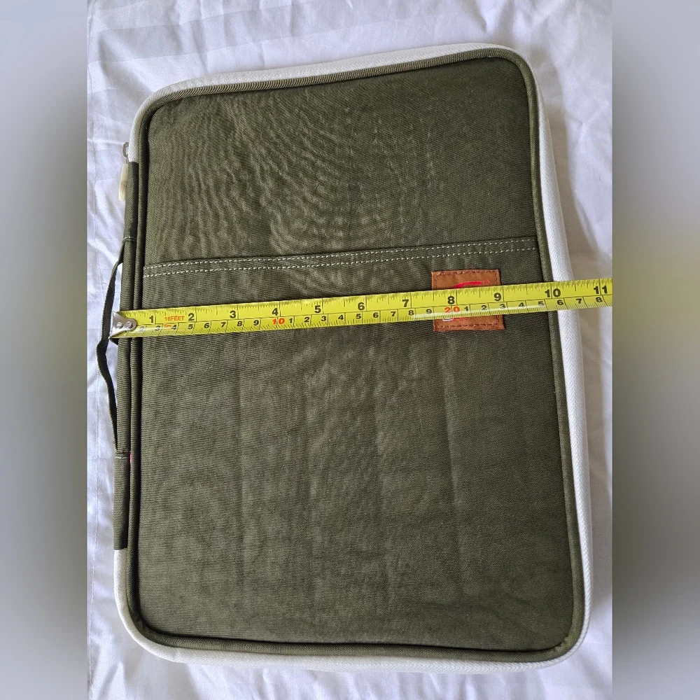 Green Laptop Sleeve with White Trim BTSKY